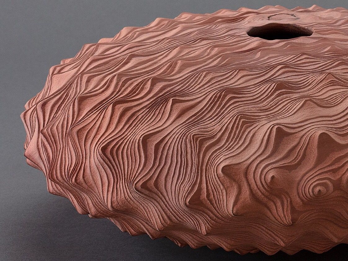 DesignApplause's tweet photo. 👀👉 @eleanorlakelin Time & Texture pieces in #Sequoia, on show at the 'Craft Art' exhibition at #Arthus #Brussels 18oct>21dec
#CraftArt
#TimeAndTexture
#ArthusGallery https://t.co/ilh37HjuKe