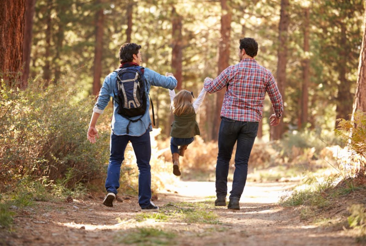 austintexasgov's tweet photo. Gift idea: Get your family an annual pass to a state or national park! Experience a day of fresh air and journey the wilderness with your loved ones. #giveagreatstory #shopzerowaste 🌲🗻🌲
For more Zero Waste gift ideas, visit https://t.co/xWZX1kbmVD https://t.co/xdOH9C2CHI