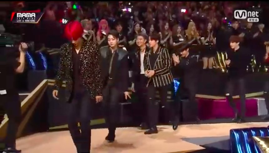 KajjafeeluvOT7's tweet photo. THEY WON BEST ASIAN STYLE !!! #BTS #MAMA2018hongkong #BestAsianStyle  CONGRATS LOVES @BTS_twt https://t.co/6wTZdJ6qyG