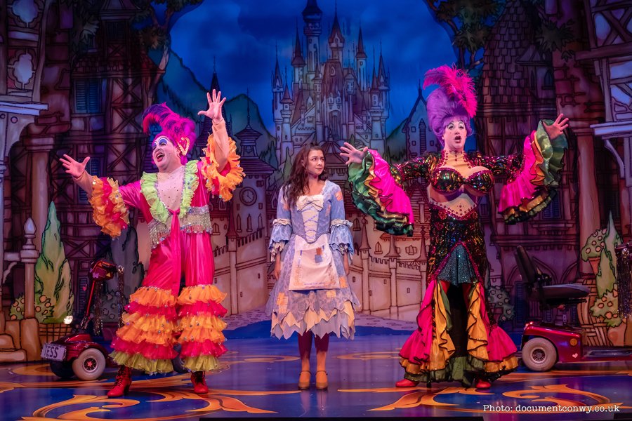 John Payton (@john_payton) on Twitter photo Happy #PantoDay to all! Very proud of our Cinderella team <a href="/VenueCymru/">Venue Cymru</a> <a href="/QdosPantomimes/">Qdos Pantomimes</a> having ball in Llandudno. Enjoy the festivities! #VCPanto2018 @QdosNick <a href="/TomParker/">Thomas Parker</a> @carlyburnsx <a href="/NatalieWinsor/">Natalie Winsor</a> @MrHerbieAdams and all. Photos (c) <a href="/DocumentConwy/">Document Conwy</a> Happy #PantoDay to all! Very proud of our Cinderella team <a href="/VenueCymru/">Venue Cymru</a> <a href="/QdosPantomimes/">Qdos Pantomimes</a> having ball in Llandudno. Enjoy the festivities! #VCPanto2018 @QdosNick <a href="/TomParker/">Thomas Parker</a> @carlyburnsx <a href="/NatalieWinsor/">Natalie Winsor</a> @MrHerbieAdams and all. Photos (c) <a href="/DocumentConwy/">Document Conwy</a>