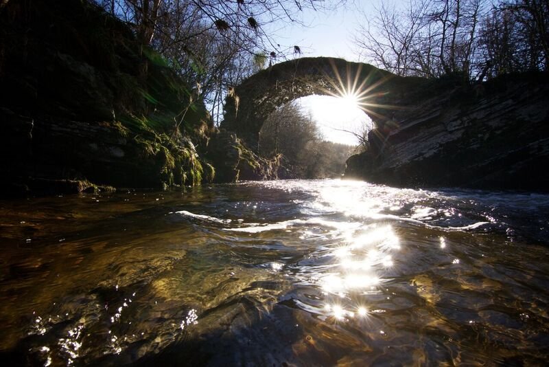 MoraySpeyside's tweet photo. #fbf The Old Packhorse Bridge at Glenlivet is believed to date back to the late 16th Century and was possibly built by the laird at nearby Blairfindy Castle. Only 2 of the original 3 arches remain.
.
.
#MoraySpeyside #History #Heritage #Bridge #RiverLivet #Moray
📸 Rupert Shanks https://t.co/BmSnup0sOV