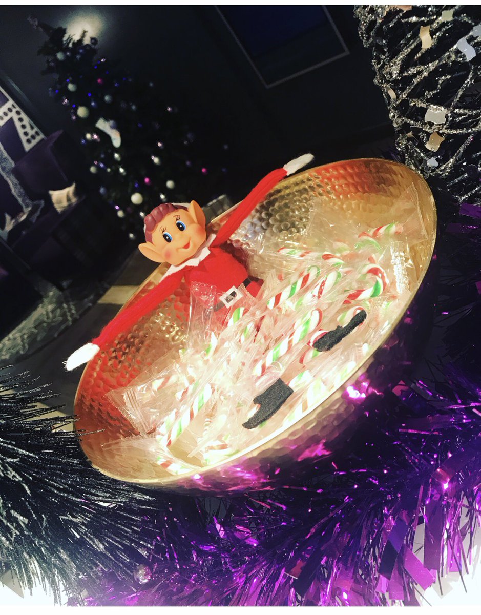 Candy Cane anyone?🎄🎄🎄

#elfontheshelf #premierinn #TeamCentral 
<a href="/nic_leiccentral/">Nic@AHMleicnorthwest_pi</a> <a href="/hinsonyates47/">Tony Hinson Yates</a> <a href="/wanny_8/">Mark Wanless</a>