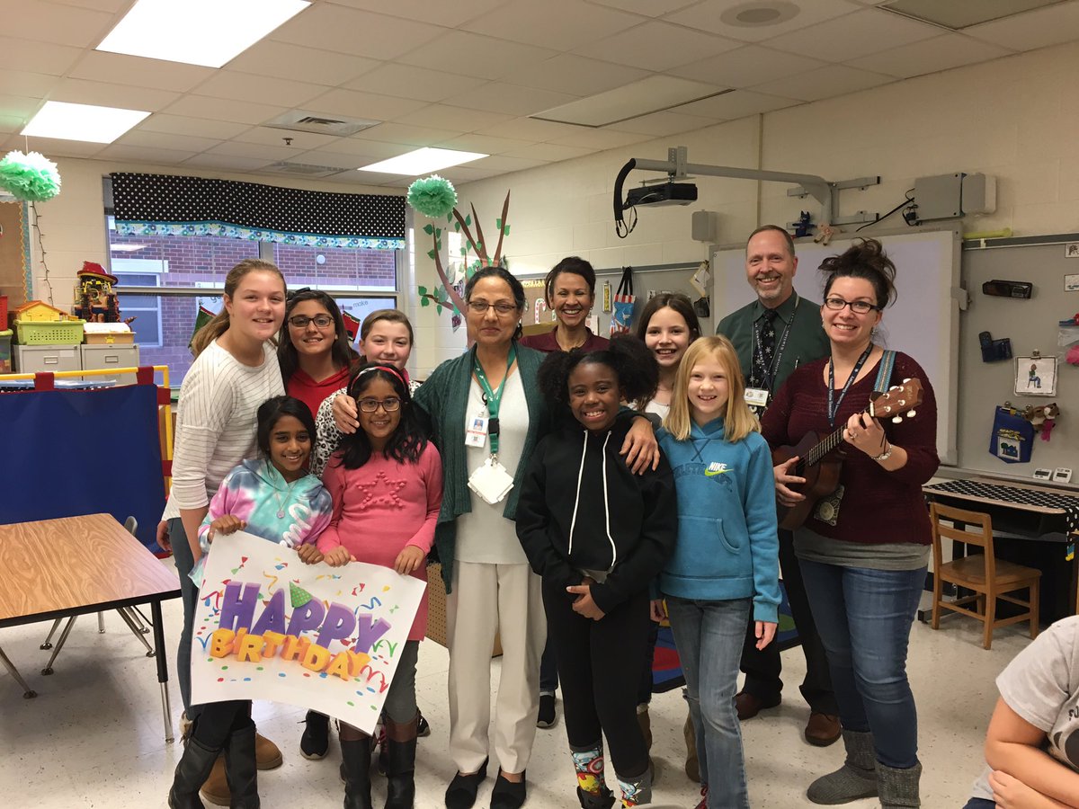 Rose Thomas tweet media