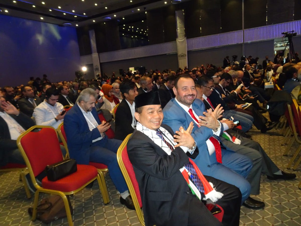 FPKSDPRRI's tweet photo. Ketua Fraksi PKS, Dr. H. Jazuli Juwaini MA, Menghadiri konfrensi parlemen dunia untuk palestin dan Alquds, di Istanbul
@JazuliJuwaini https://t.co/iJOnDNTDgG