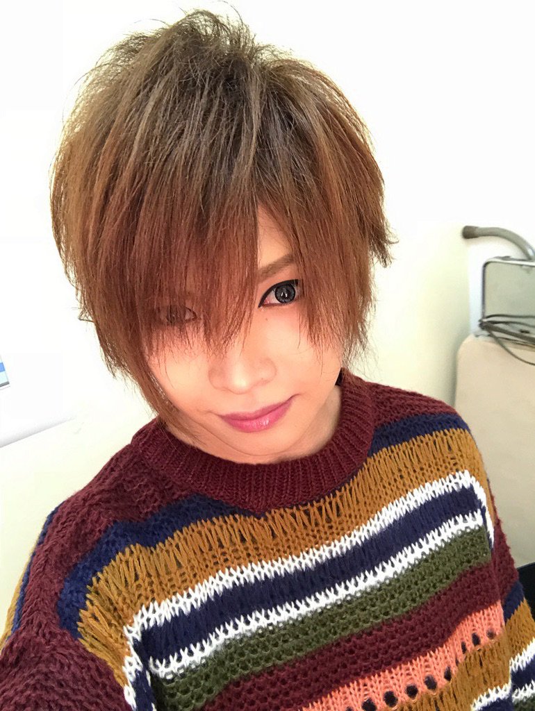 zanyzapkiridaru's tweet photo. 明日は浜松公演 ー アメブロを更新しました
#ゴールデンボンバー鬼龍院翔
https://t.co/EeEaYHGR8Y https://t.co/9owqpMpR8T