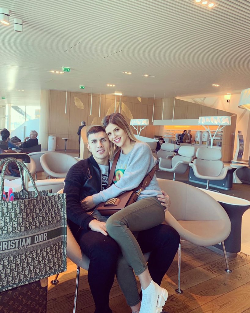 ccami_galante's tweet image. Felices vacaciones para nosotros mi amos. A disfrutar y a mimarte mucho! 👨👩👧👦🌴🍃☀️😍🏝🥰 te amoooo