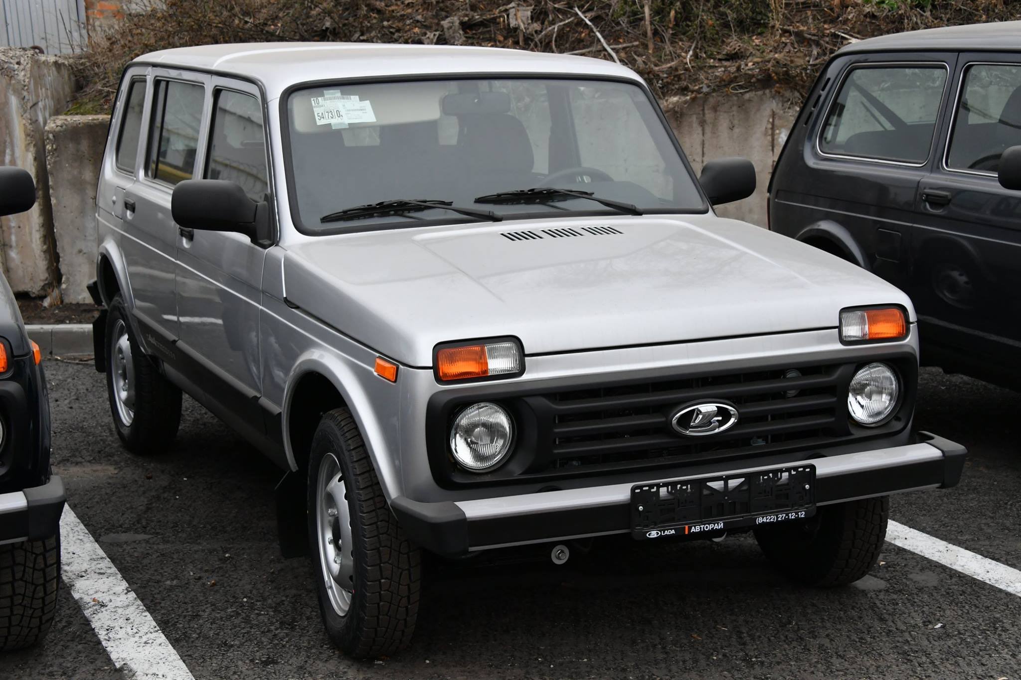 ルパルナス 大人気のラーダニーヴァlada Nivaの新車中古車が充実の在庫体制へ新車は諸費用オールイン乗り出し280万円より ロシア ワズ26 ワズハンター 4駆 ワズ Uaz ラーダ 4wd クロカン ロシア車 Suv ラーダニーバ ルパルナス 大人気のラーダニーヴァlada Nivaの新車中古車が充実の在庫体制へ新車は諸費用オールイン乗り出し280万円より ロシア ワズ26 ワズハンター 4駆 ワズ Uaz ラーダ 4wd クロカン ロシア車 Suv ラーダニーバ