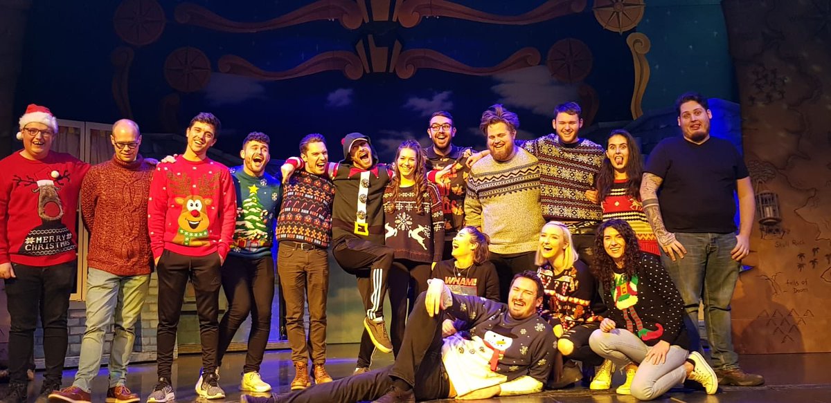 It’s #christmasjumperday check out our @GravesendPanto  cast in their festive winter woolies! #peterpan #savethechildren #winterwoolies #spreadingfestivecheer