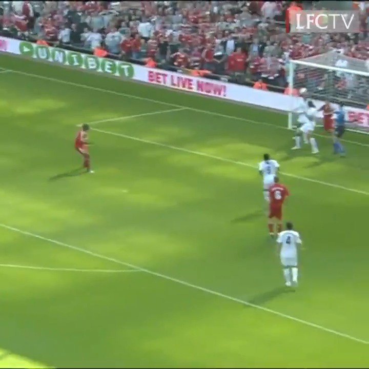 Happy birthday, Ryan Babel. Who could forget this late winner against Manchester United...  