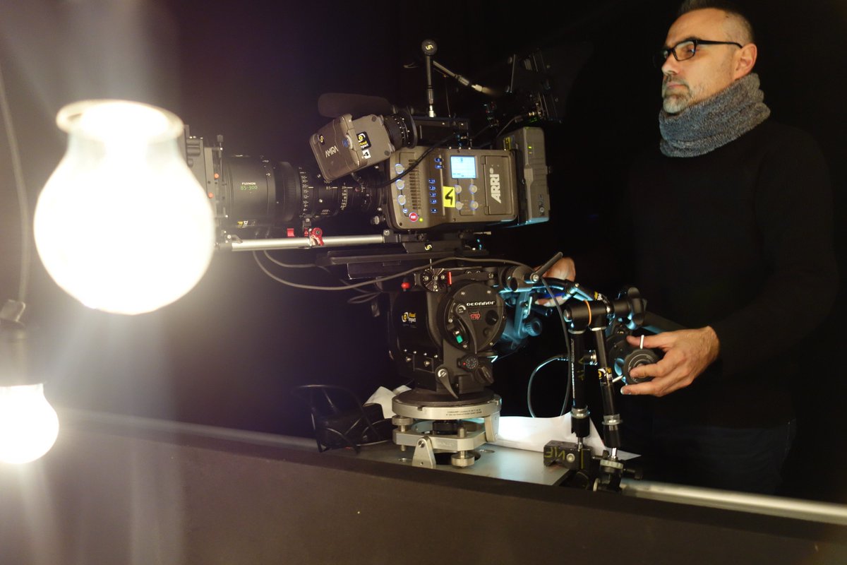 Visualimpactfr's tweet photo. [BehindTheScenes] Visual Impact France en prestation pour une captation multi-caméras Arri AMIRA et Arri ALEXA MINI, objectifs Fujinon CABRIO 14-35, 19-900, 85-300 et 25-300. Une production Roger Films pour Canal +.
#VisualImpactFrance #BTS #BehindTheScenes #Arri https://t.co/zuRCIMcGzO