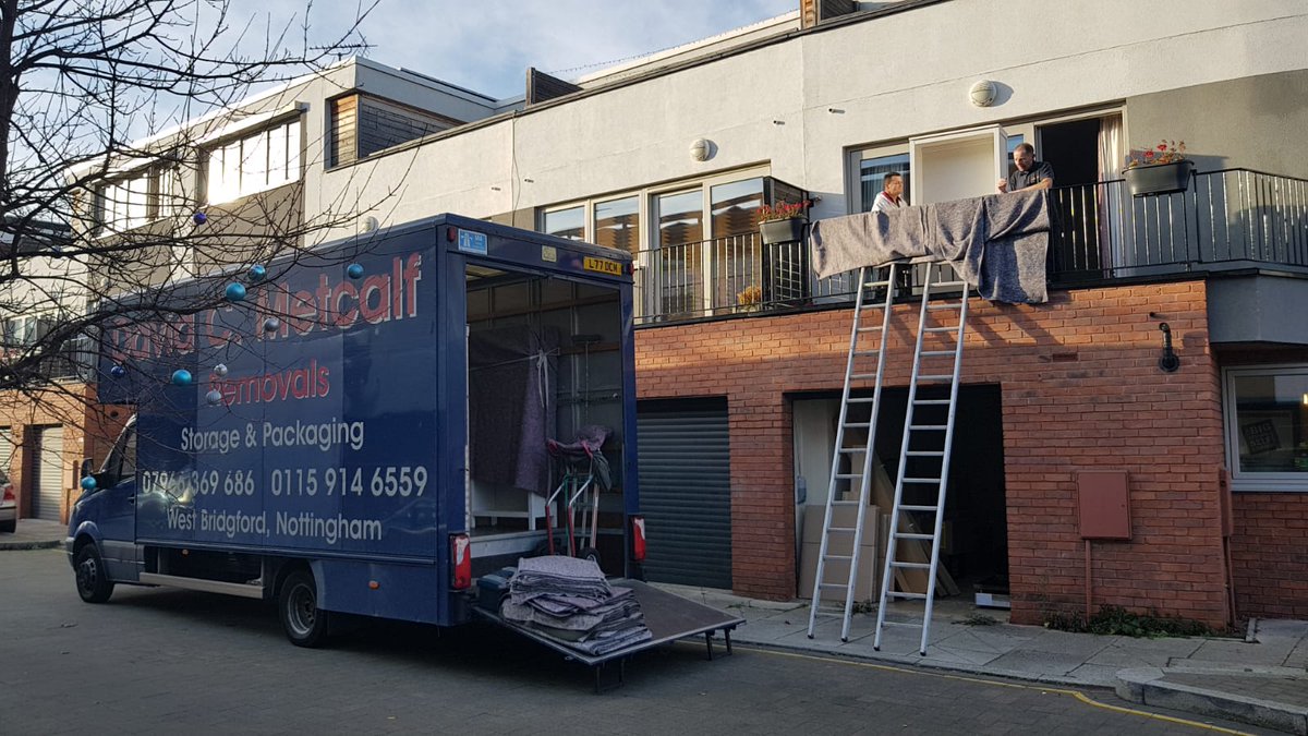 MetcalfRemovals's tweet image. Sofa time. #house #removals #nottingham
