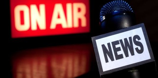 Networking_Az's tweet photo. Tune in for Networking Arizona on KFNX 1100AM, from 3pm-5pm on Tuesdays and Fridays! You'll hear CAROL BLONDER live on air with local business owners who have special offers just for listeners! #NetworkingArizona #CarolBlonder #RadioShow #YouTubeShow #Broadcasting #LocalandSocial https://t.co/TGsO3XyIco