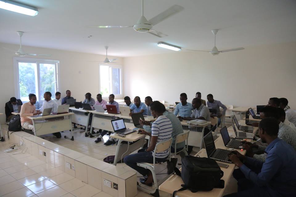 wehlie_ahmed's tweet photo. Attending the last day of the #Web2forDev at SIMAD university. It has truly been an amazing training. Thanks to @SIMADUniversity University, @CTAflash and @web2fordev for making this happen.
#Web2forDev
#CTAFlash. https://t.co/htoHpKXicN