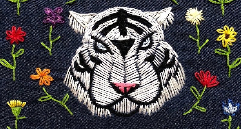 Folk Alley Best of 2018 - Cindy Howes' (@cindycast) recent reconnection and personal bond to the Boston folk music scene is reflected in her Top 10 Folk Albums of 2018. See who made her list! 🎶🏆 🎶 bit.ly/2SNAVbw  #BestOf2018 #bestfolkof2018