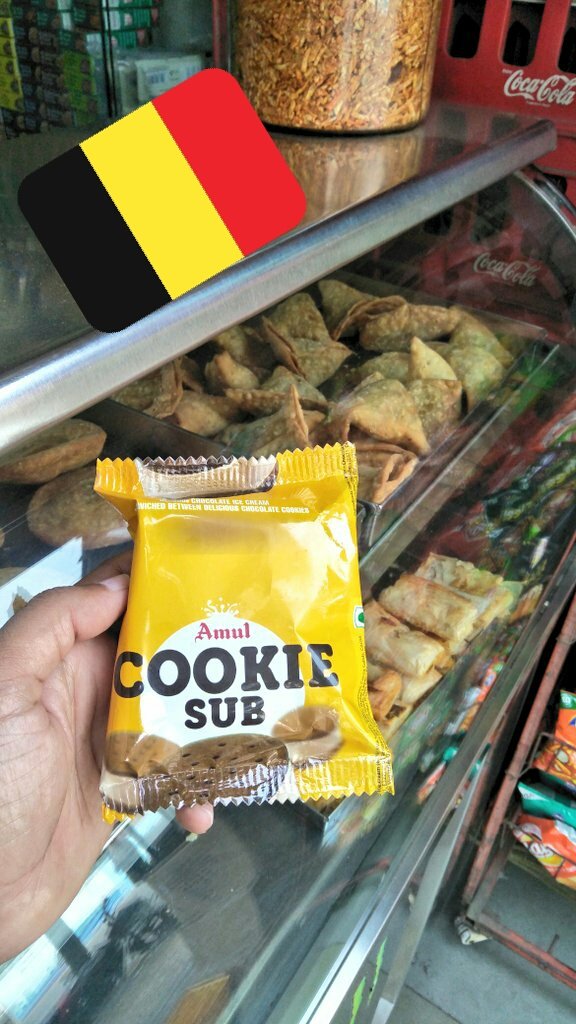SACHINTAK55's tweet image. #Belgian Chocolate Ice cream sandwich Amul Best one New one #Hungar ka #Thend ice cream 😋😋😋😋 #Cookiesubelgian FOODICPUNE PUNE CITY #AMUL #ICECREAMSANDWICH