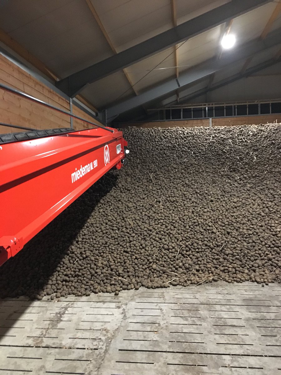 Symposium over een duurzame, zonnige toekomst @boerenbedrijfbeuling #zonnepanelen #aardappelen #nieuwe bewaarloods