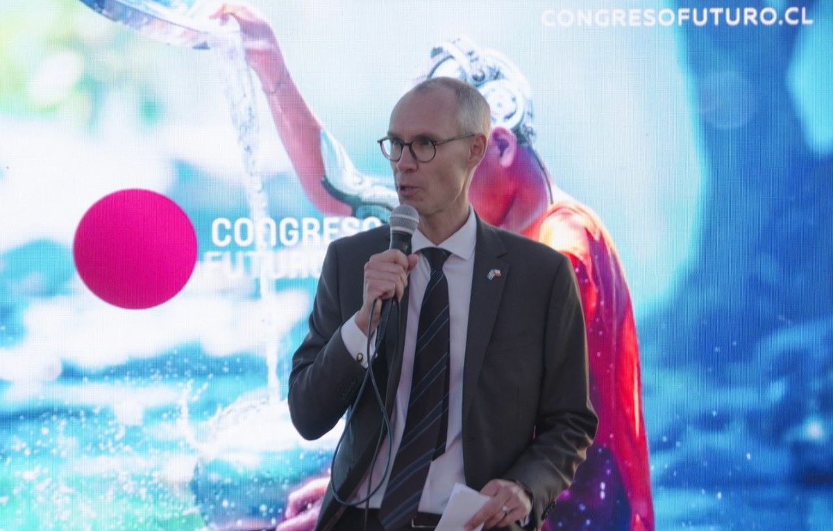 SwedeninChile's tweet image. ¡Por primera vez en América Latina, lanzamos el Nobel Prize Dialogue 2019 &quot;Dialogo del Premio Nobel&quot; en Santiago de Chile&quot;!🇨🇱🇸🇪  @congresofuturo @NobelPrize #thefutureoflearning #theSwedishway