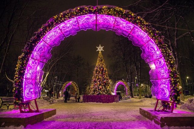 К Новому году в Туле украсили Болдинский сквер
tula.aif.ru/ny/k_novomu_go…