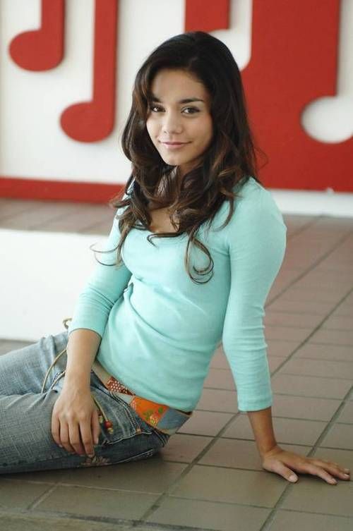 Happy 30th Birthday to Vanessa Hudgens! 