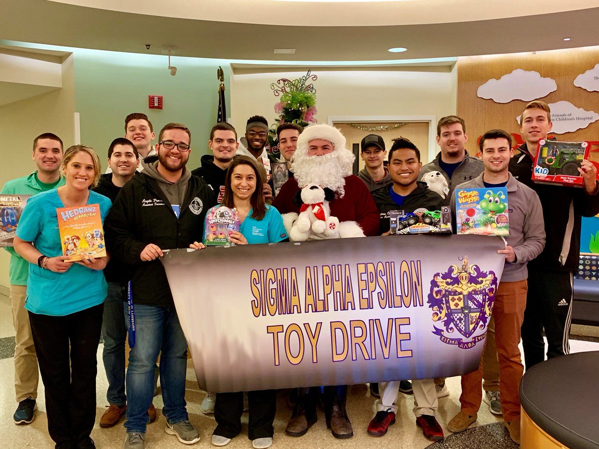 YNHCH's Child Life team would like to give a big thank you to the many groups that have come to the hospital this week to spread holiday cheer to our patients! .<a href="/Als_Angels/">Al's Angels</a> .<a href="/SAEnewhaven/">Sigma Alpha Epsilon</a> .<a href="/ericlandskroner/">Eric Landskroner</a> .<a href="/News12CT/">News12CT</a> .<a href="/_KfromK_/">Kisses from Katie</a> .<a href="/LEGO_Group/">LEGO</a>