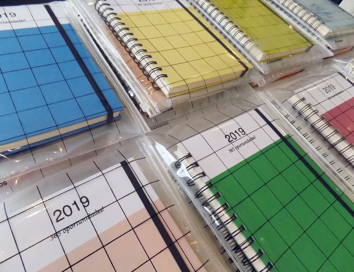 thebugplanet's tweet image. Las nuevas agendas de @thecronopios ! Y son un 🔥 Vienen en el sobre plástico con zip típico de la marca. Disponibles en varios colores! Búscalas en nuestra tienda! Estamos hasta las 13:30 hs. Y por la tarde de 17 a 20:30 hs. 
Te esperamos!
