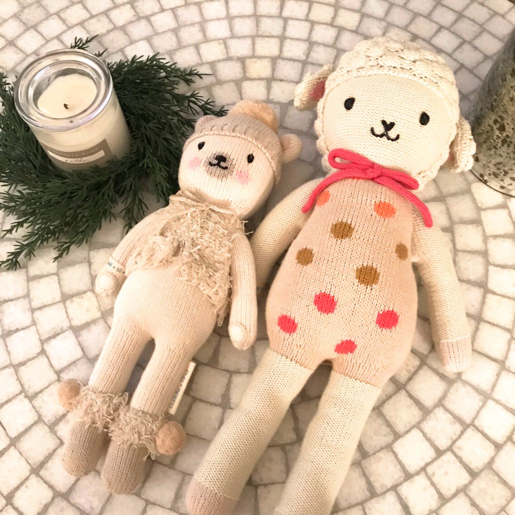 Last Minute Holiday Gift Ideas: Babies 0-12 months rockinmamalife.com/last-minute-ho…