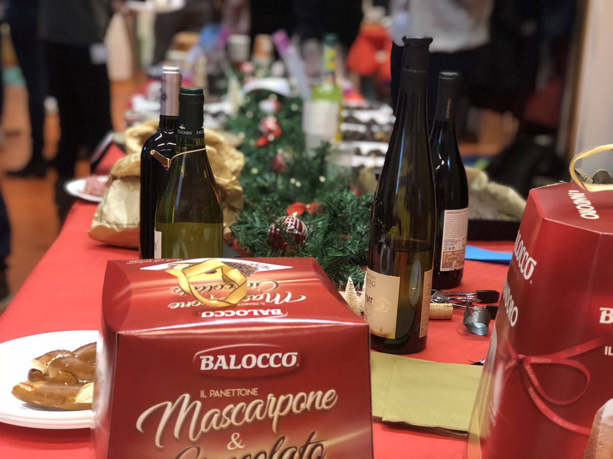 SnT_uni_lu's tweet photo. When over 50 nationalities get together over the holidays and the theme is FOOD, you can bet there will be an exciting buffet!
Thanks to everyone who helped make our Food Day 2018 amazing! https://t.co/XE6e8gHyjk