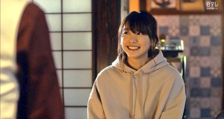 ゆめ در توییتر まずは似たようなパーカー欲しい 白いニットやっぱ似合う マフラー真似させてもらいます 可愛い美しい眩しいの嵐 新垣結衣 けもなれ ゆめ در توییتر まずは似たようなパーカー欲しい 白いニットやっぱ似合う マフラー真似させてもらいます 可愛い美しい眩しいの嵐 新垣結衣 けもなれ
