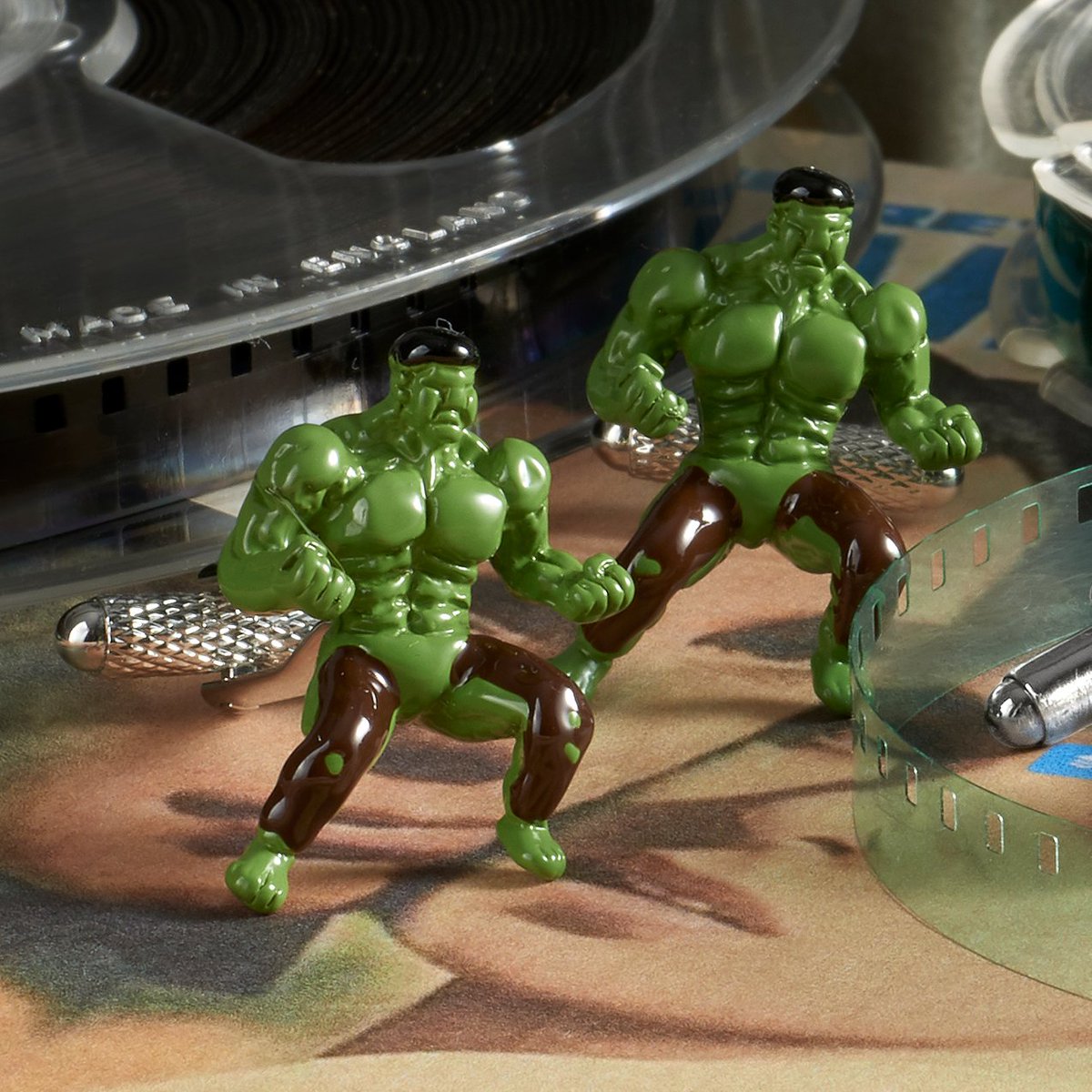 The Cufflink Store tweet media