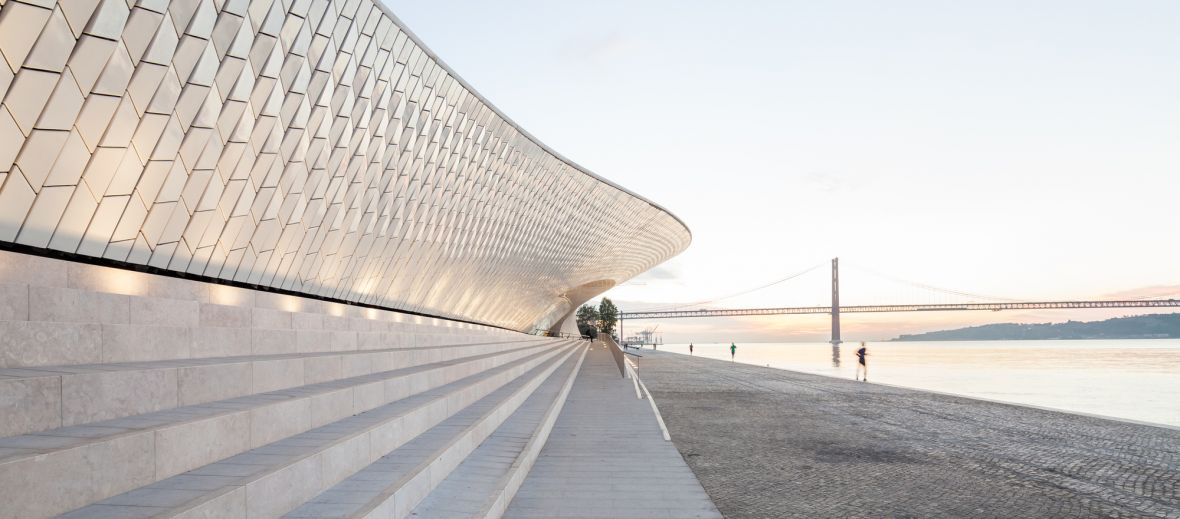 _vduran's tweet photo. Visiting #Lisbon from its architecture perspective can be quite interesting @tferriss. Feel like giving it a go? https://t.co/cTAq2lq7fo #timinportugal https://t.co/bCWqNQ8Uhg
