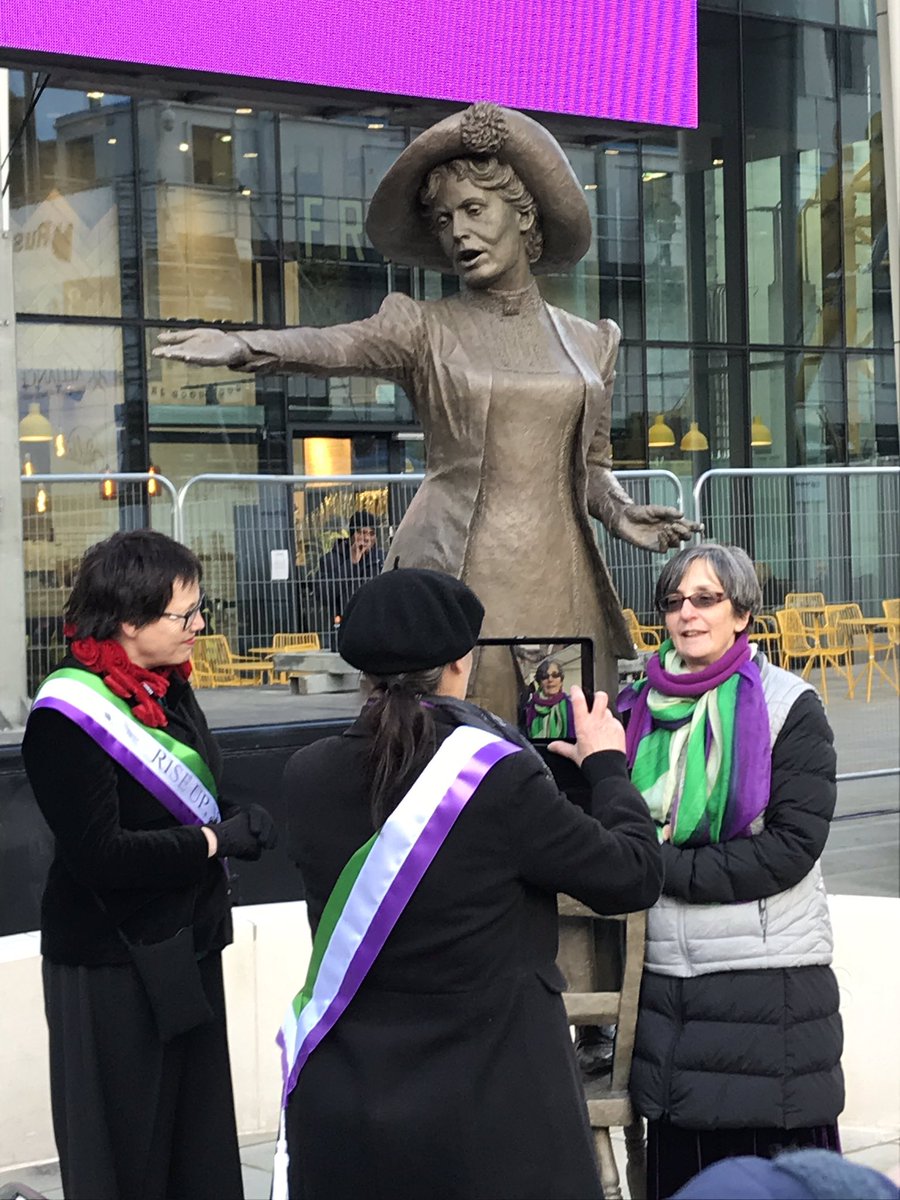 Well done @HazelReeves @Andrew4Didsbury @OurEmmeline @HelenPankhurst She looks fantastic and what a great turn out! Proud to have been even just a little bit involved in this amazing campaign! #EmmelinePankhurst #OurEmmeline #emmelinepankhurststatue #manchester #deedsnotwords