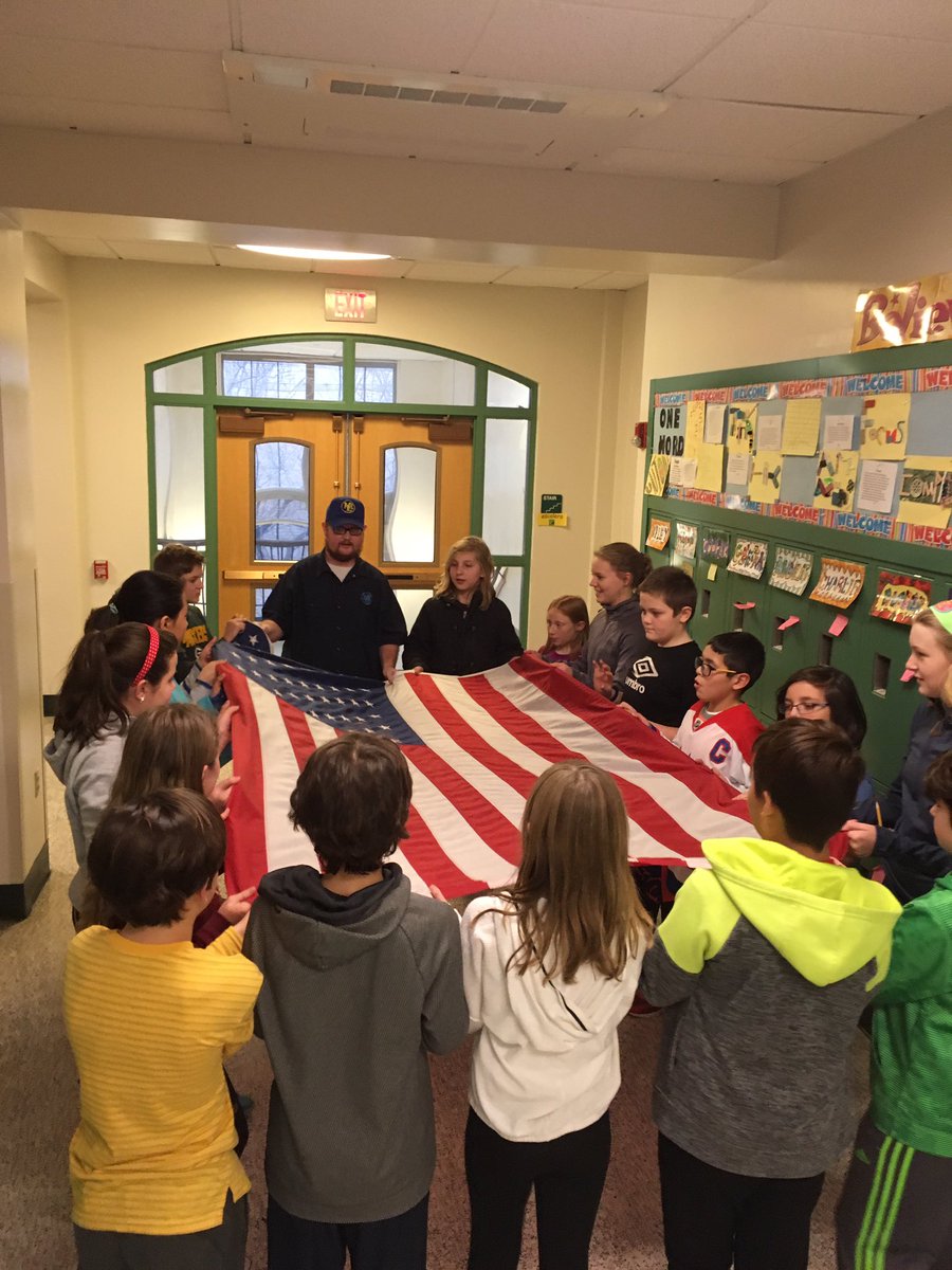WES_5thgrade's tweet photo. Room 203 having the privilege to fold the flag this week with Mr. Alan.  #THISIsWES #leboproud https://t.co/s3EbSWF35C