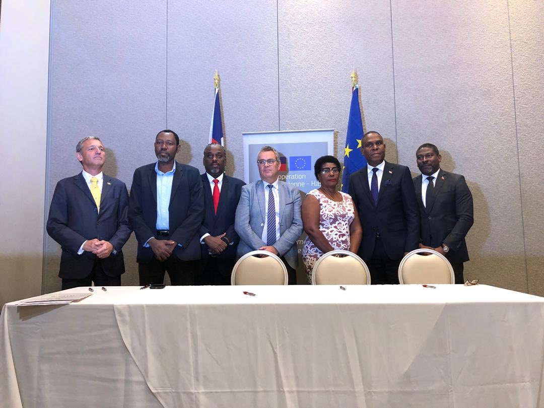 jeanhenryceant's tweet photo. Je viens de lancer le programme #Urbayiti . Financé par l’Union européenne,Urbayiti est un modèle proposé aux collectivités territoriales, aux associations de la société civile en matière de réussite politique,c’est-à-dire d’organisation de la cité pour le bien-être des citoyens. https://t.co/LFvh708xT8