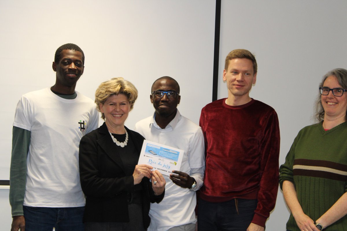 Le projet de la "saisie numérique des langues africaines" remporte le premier prix du jury. L'objectif du projet est de développer sur les pc et le téléphone mobile un clavier avec les caractères des langues africaines. #HackathonIdemi #IdemiAfrica #MaLangueCompte