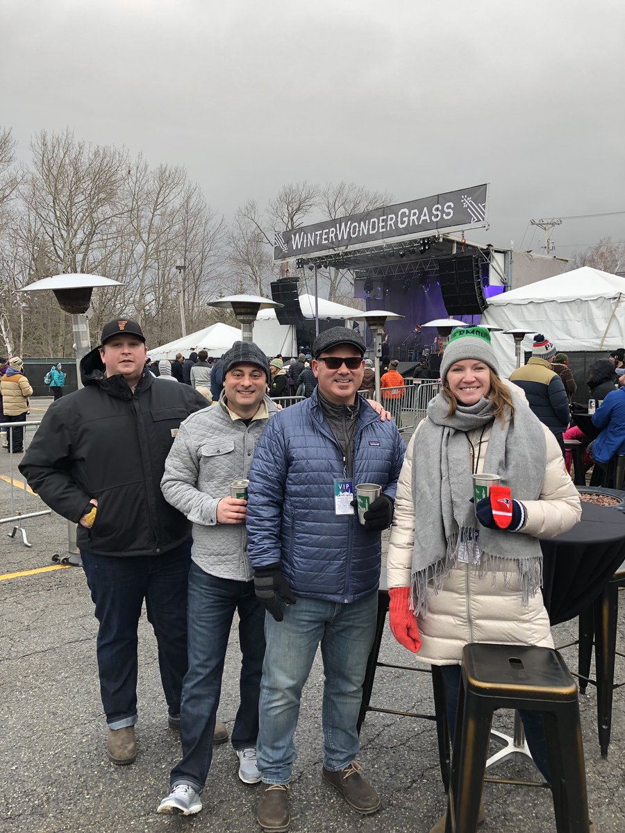 FarrellDistVT's tweet photo. Game time at @WWGfestival @StrattonResort @fiddleheadbrew @citizencider @SierraNevada and tastings with @14thStarBrewing @zerogravitybeer #funwithfarrell https://t.co/tdnX2ZEhhw