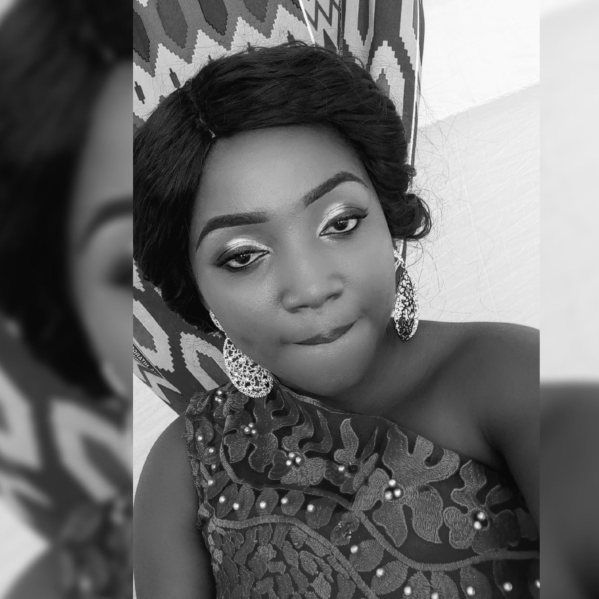 YaaAjeiwaa's tweet photo. Kindness is never wasted..No matter how small your deed is..Do good!
#NewProfilePic
#YaaAJeiwaa
#Libra https://t.co/T4JxG6ev3E
