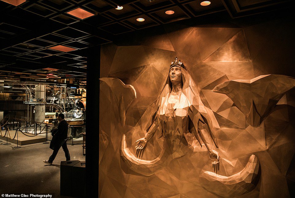 kali_f0rnia's tweet photo. This roastery is on my bucket list. 🙌👏 https://t.co/Fub9KSh0Ir  #Starbucks #starbucksreserve #bucketlist #newyork #steampunk https://t.co/mxYGiChKCs