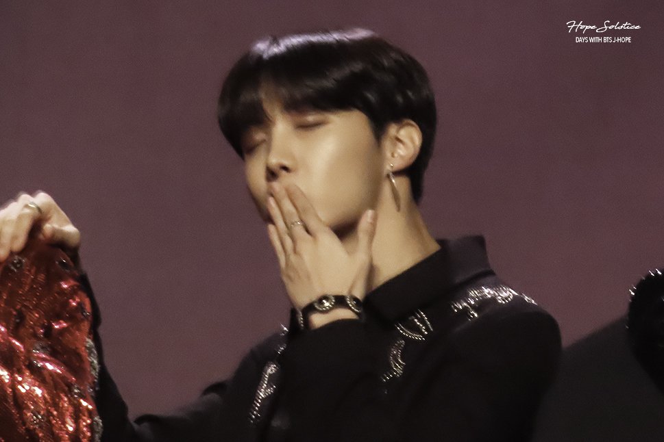 Hope Solstice Mama In Hk Red Carpet 제이홉 정호석 호비 Jhope Bts 방탄소년단 Bts Twt Hope Solstice Mama In Hk Red Carpet 제이홉 정호석 호비 Jhope Bts 방탄소년단 Bts Twt