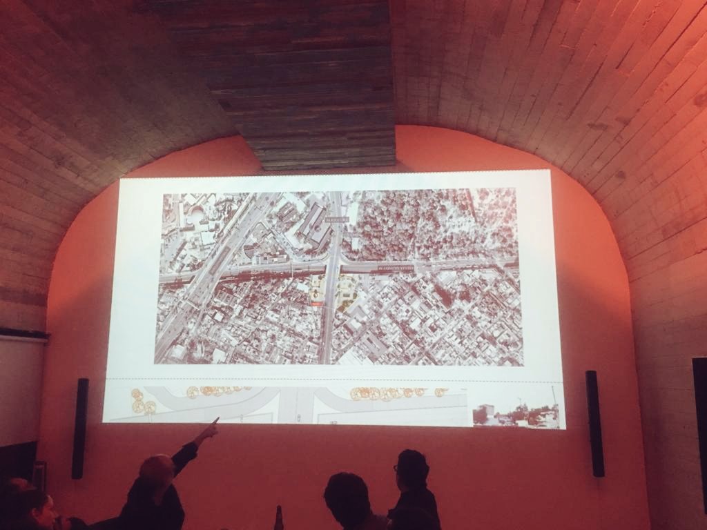 Es fácil unir esfuerzos cuando vamos tras el mismo objetivo, mejorar la imagen urbana de #Constituyentes y recuperar el corredor y museo #CasaLuisBarragan fueron parte de la charla con @marioballe <a href="/CarlosZeVe/">Carlos Ze Ve</a> @Tabilbao <a href="/pablovaggione/">Pablo Vaggione</a> <a href="/alberto_kalach/">alberto kalach. 🇲🇽🇺🇸 🇮🇱</a> en #SanMiguelChapultepec