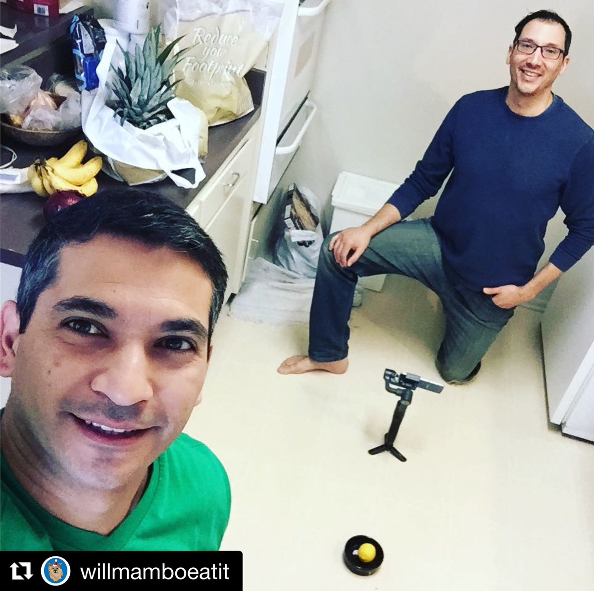 Ever wonder #whatdogscaneat & #whatdogscanteat ? We’re Damian Martorana and Holger Moncada #coproducers of WillMamboEatit.com Our Star, #mambo is in his hair/makeup trailer trailer getting ready for his next closeup!
#willmamboeatit #premiering2019 #premieringsoon #getready