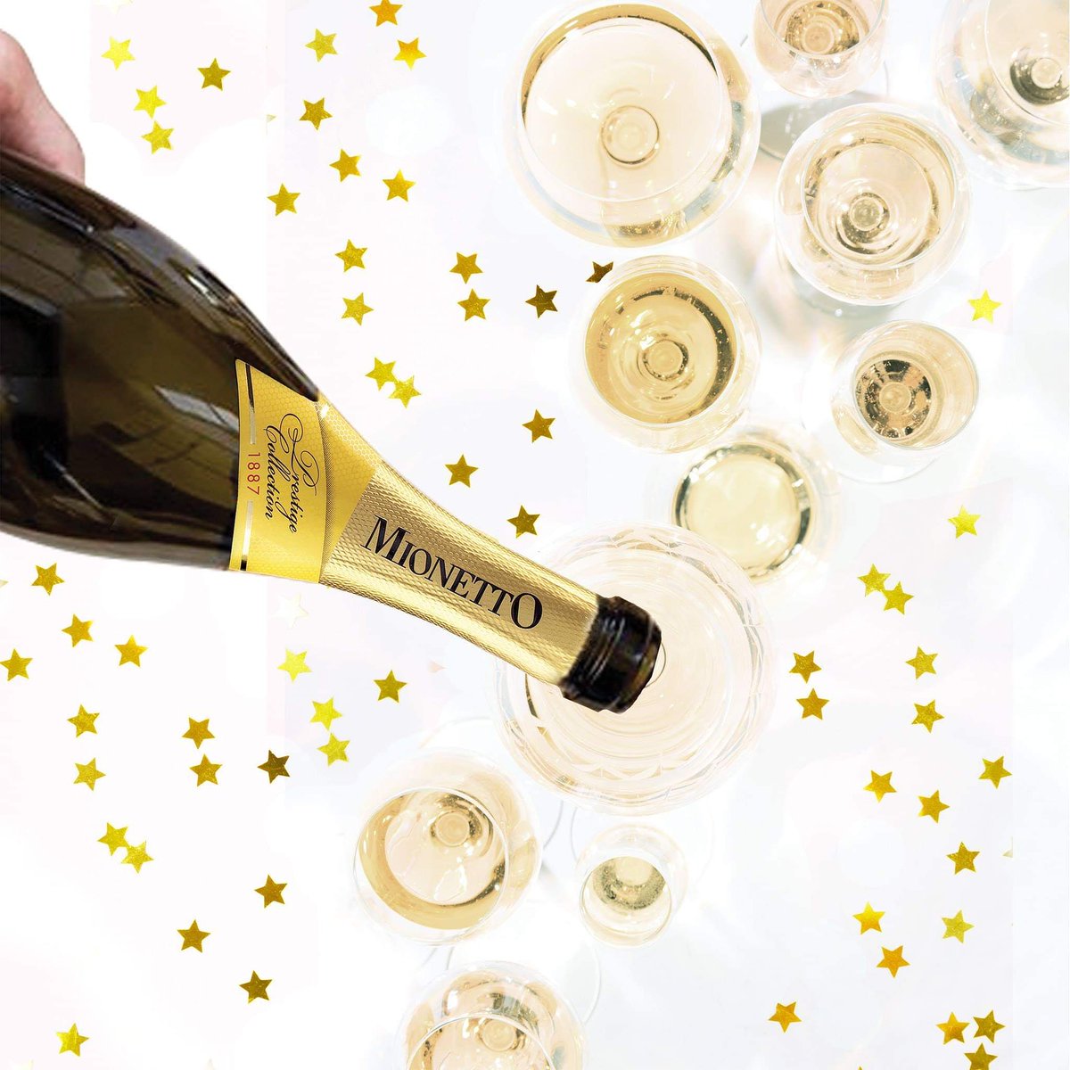 ProseccoWatch's tweet image. 🍀🍀#COMPETITION TIME!🍀🍀

#win 2 @MionettoUK MAGNUMS just in time for Christmas and New Year!

To enter - 
FOLLOW @ProseccoWatch and @MionettoUK 
COMMENT, LIKE and RT

#prosecco #prize #giveaway #FreebieFriday #sp