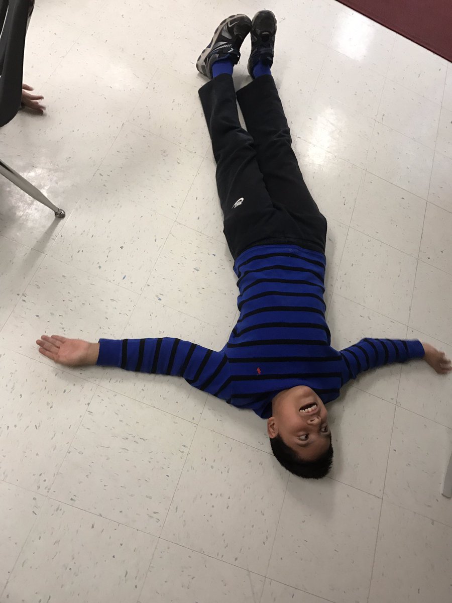 MrsAllenSLP's tweet photo. We had SNOW much fun being like Duck and Goose this morning! #Tolbert19 #TolbertPPD @Tolbert_ES #snowangels #snowballfight #iceskaing #sledding https://t.co/Sfc2z1FnNZ