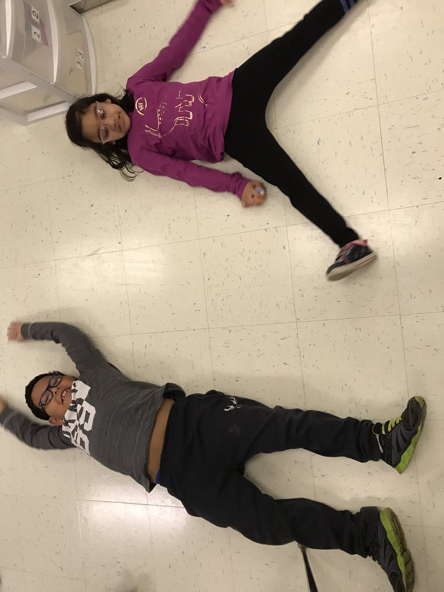 MrsAllenSLP's tweet photo. We had SNOW much fun being like Duck and Goose this morning! #Tolbert19 #TolbertPPD @Tolbert_ES #snowangels #snowballfight #iceskaing #sledding https://t.co/Sfc2z1FnNZ