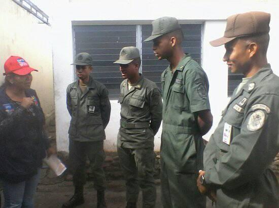 DPDDeltaAmacuro's tweet photo. #13Dic / Desde la Circunscripción Militar, articuladores sociales de .@DPDPrevencion ofrecen un diálogo preventivo sobre "Ética y Valores", dirigido a los integrantes de este cuerpo de seguridad, en aras de fomentar una cultura preventiva. https://t.co/zcNuduyzFl