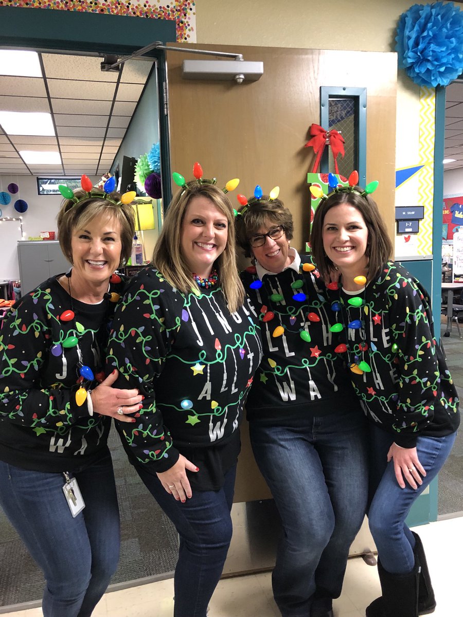 #teambce ⁦<a href="/BearCreekElem/">Bear Creek</a>⁩  #wearegcisd.     BCE1st Jingling All The Way......... to the Holidays!!!