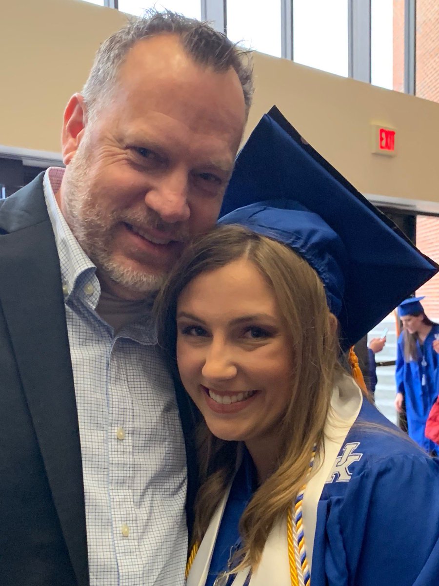 doublet_tim's tweet photo. University of Kentucky 2018 College of Nursing Alumni Association Nightingale Award #1prouddad #weareUK #liveyourdream https://t.co/hMo2LyOnmu