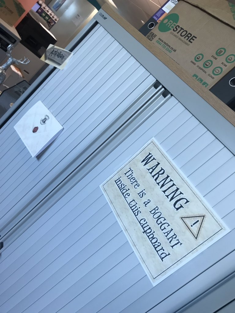 _JenniferFish's tweet image. Pimp my pod game is strong in our #Newcastle @IMAsbestos team. Welcome to Hogwarts ⚡️⚡️ #Christmas #PimpMyPod #HarryPotter