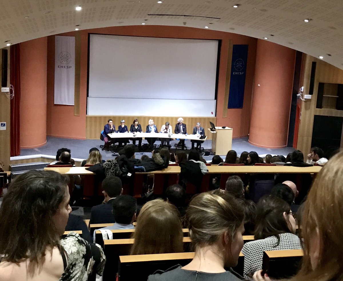 JF_Helie's tweet photo. Amphi garnison ce jour à l’ @ehesp ! Les promo @EDH_CClaudel #DH @ED3S_TCoville #D3S #DESSMS #DS et #AAH reçoivent leurs affectations dans les secteurs #sanitaire et #médicosocial en présence du @MinSoliSante #CNG. L’ #Hopital et l’ #EHAPD de demain ! https://t.co/ZbUAaovyse