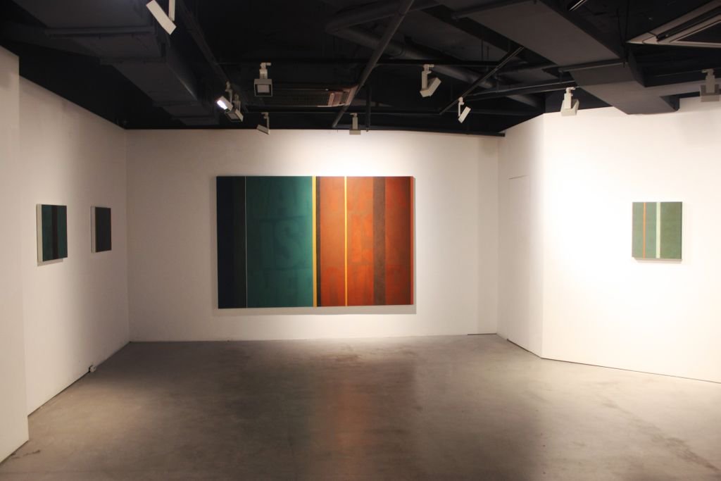 HanmiGallery's tweet image. It's the last few days to see Simon Morley's exhibition 'Parallel' at Hanmi Gallery Seoul!

His Parallel series is a direct consequence of living in South Korea during the presidency of Donald Trump

Closes 22 December
Don't miss out!
buff.ly/2QsXi9t 
#hanmigallery #seoul