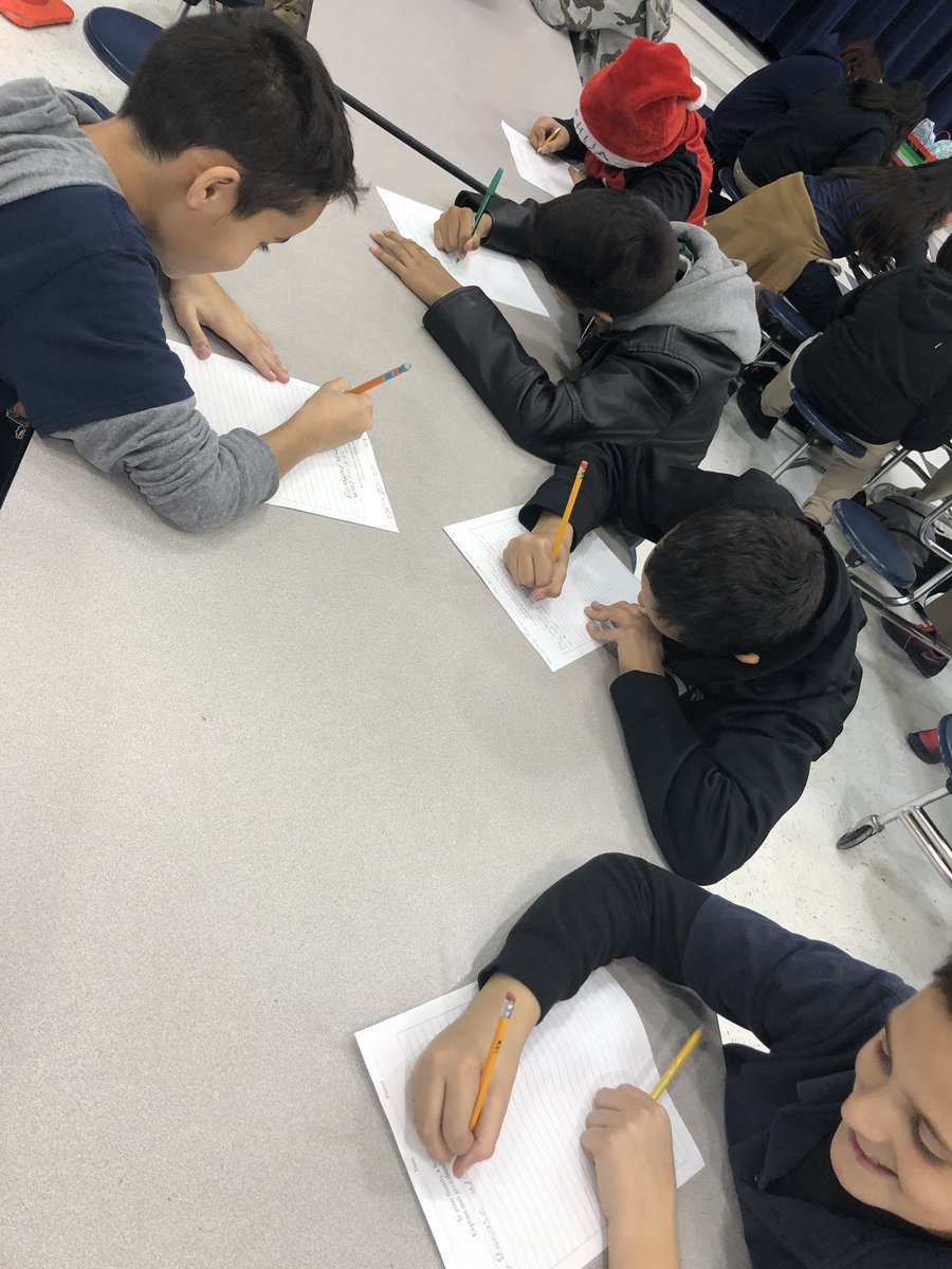 AValles_SRMS's tweet image. Writing about healthy live styles in P.E.! This is why the #GeneralsConquer #practicemakesperfect @SRidge_MS @JNunn_ADM